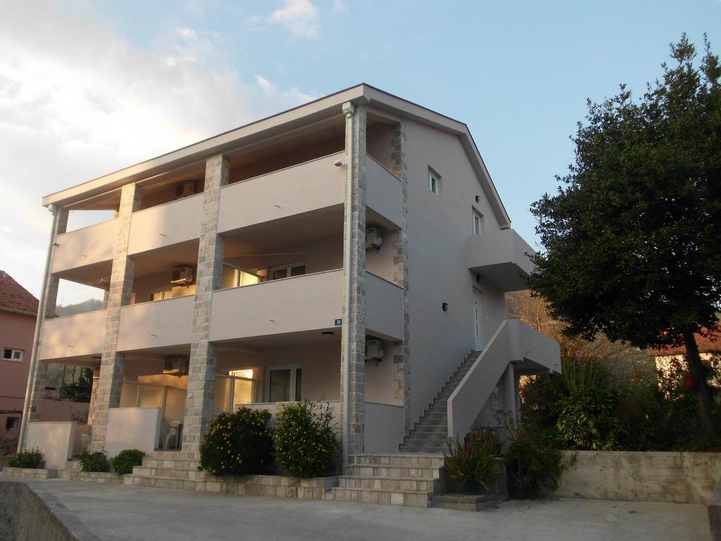 טיווט Apartments Samardzic מראה חיצוני תמונה