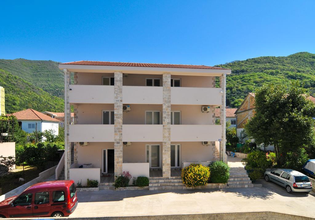 טיווט Apartments Samardzic מראה חיצוני תמונה