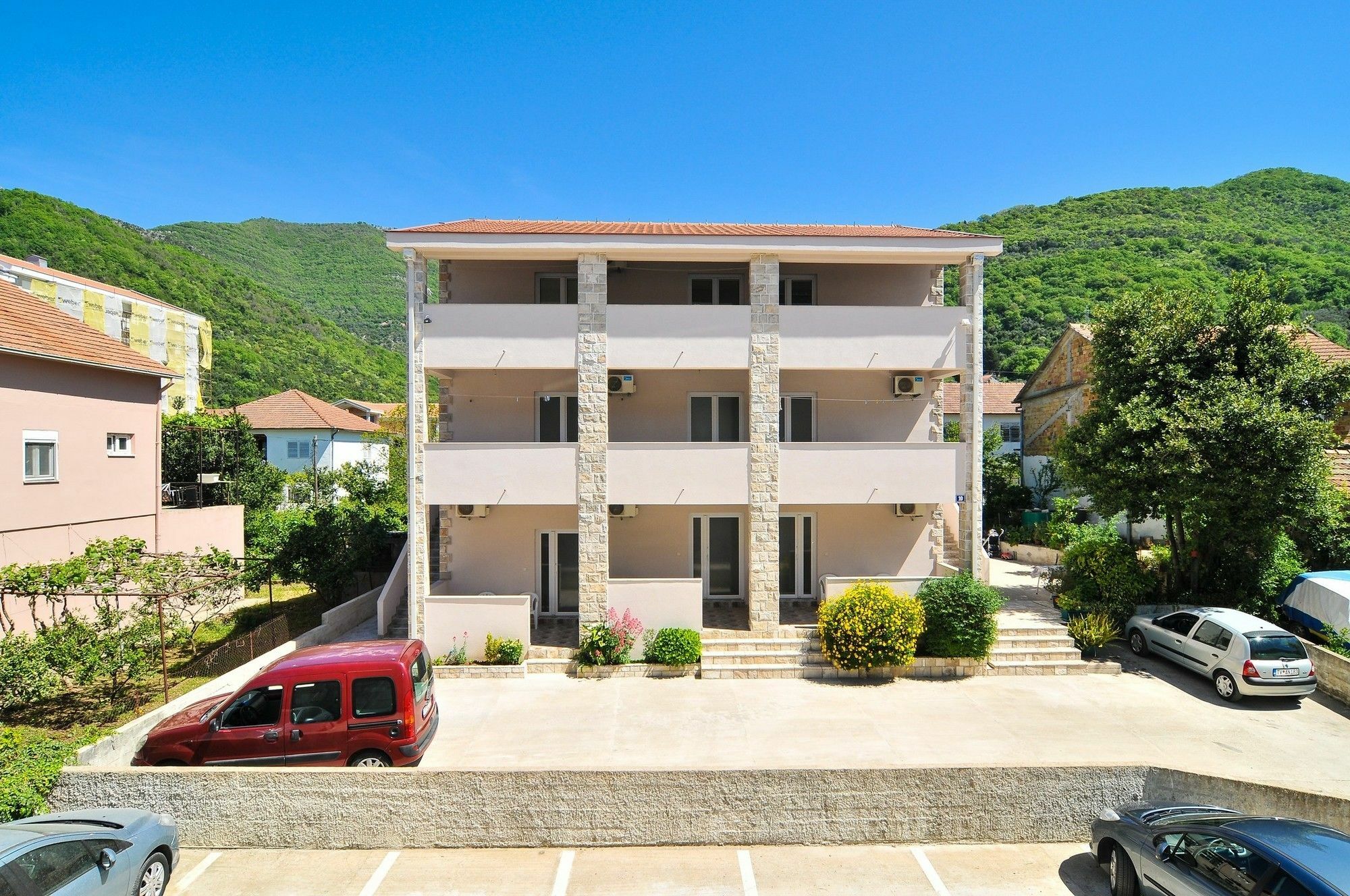 טיווט Apartments Samardzic מראה חיצוני תמונה
